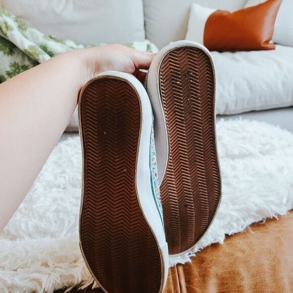 3/$20 SUGAR Low Top Floral Sneakers Size 9.5 - Picture 5 of 5